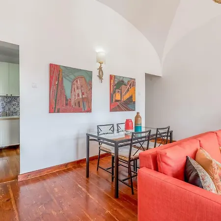 Downtown Figueira Apartman *