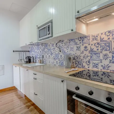 Downtown Figueira * Лісабон