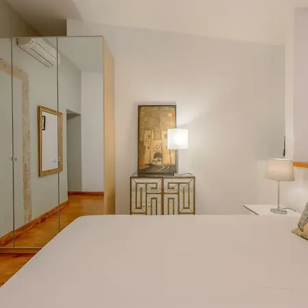 Downtown Figueira Апартаменти